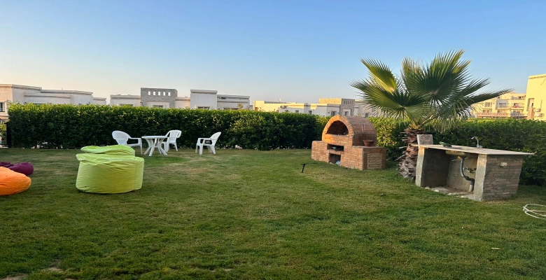 شاليه للإيجار قرية امواج الساحل الشمالي سيدي عبد الرحمن Chalet for rent in Amwaj Village