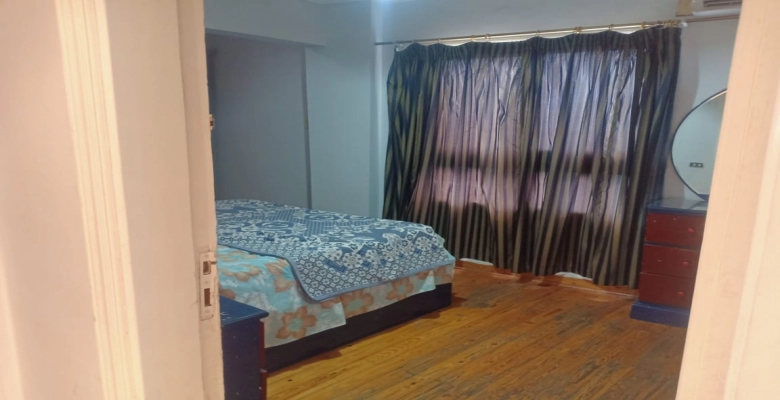 شقة مفروشة  للايجار فى الزمالك شارع ابو الفدا 120 متر | Furnished apartment for rent in Zamalek, Abu Feda Street,