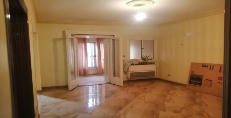 شقة للبيع فى المهندسين شارع عبد المنعم رياض 245 متر