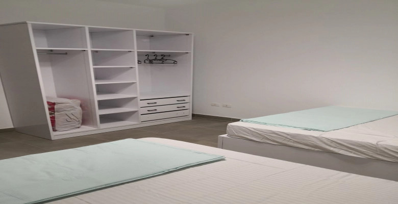 شاليه للايجار في أمواج .Chalet for rent in Amwaj