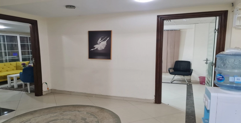 مكتب للايجار في الدقي / An office for rent in El Dokki