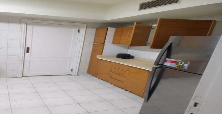 شقة للايجار بازمالك /