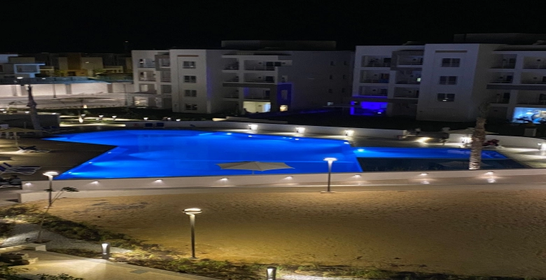 شاليه للايجار بقرية أمواج - الساحل الشمالي / A chalet is available for rent in Amwaj Village - North Coast