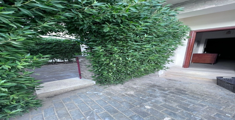 شاليه للايجار بقرية امواج - الساحل الشمالي / A chalet In Amawj Village - North Coast For Rent