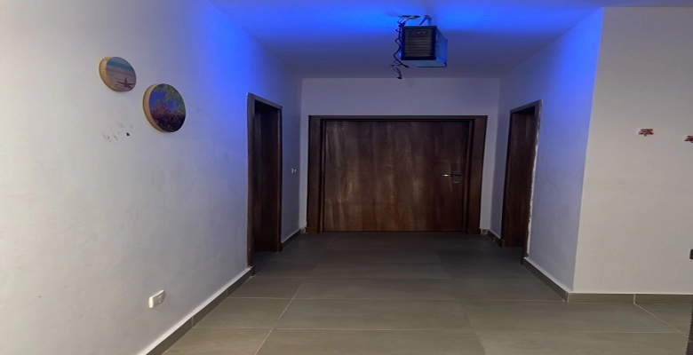 شاليه للايجار في أمواج - الساحل الشمالي / A chalet is available for rent in Amwaj - North Coast