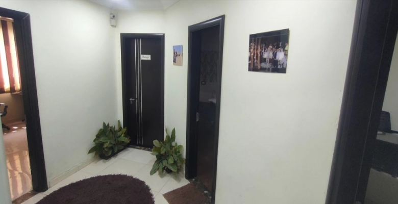 شقة للبيع  شارع أمين الرافعي - الدقي /algomhoria