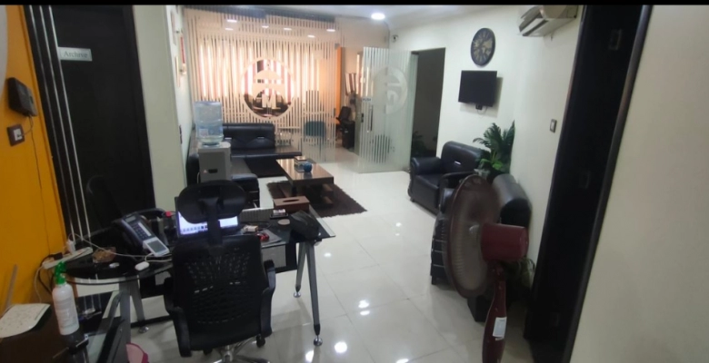 شقة للبيع  شارع أمين الرافعي - الدقي /algomhoria