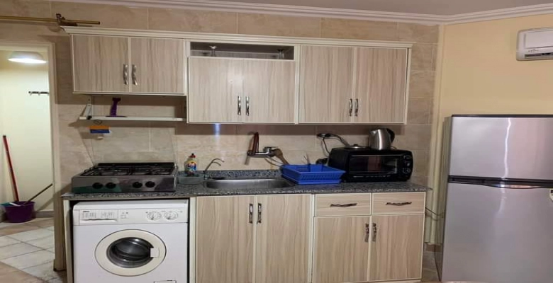 شاليه استديو للايجار في لازوردي باي - الساحل الشمالي /  A studio chalet is available for rent in Lazurde Bay, North Coast