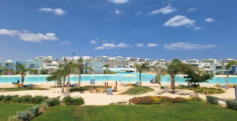 شاليه للايجار في فوكا باي - موقع مميز | الجمهورية للعقارات