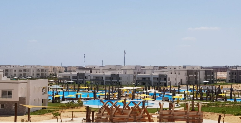 شالية للايجار فى قريه امواج  - موقع مميز | الجمهورية للعقارات