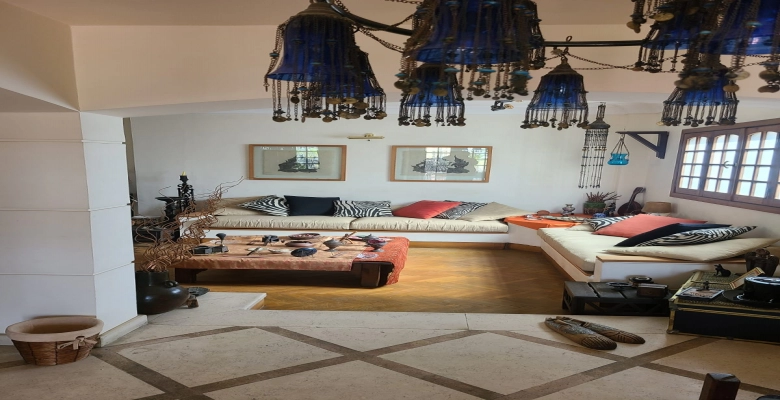 بنتهاوس للبيع فى ارقى مكان فى المهندسين اول تفريعات شارع شهاب algomhoria