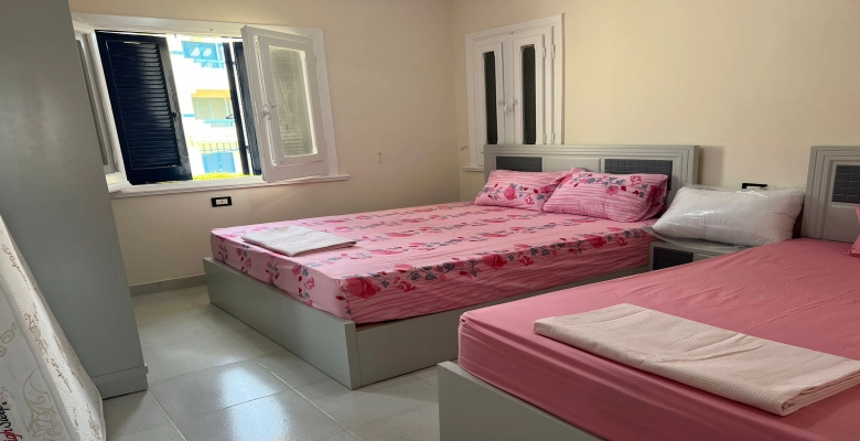 شاليه للإيجار في الساحل الشمالي في قرية مينا 4