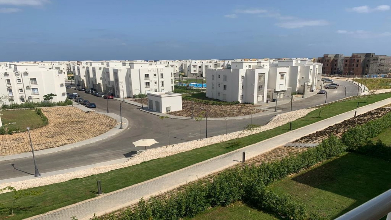 شاليه للإيجار في قرية امواج سيدي عبد الرحمن