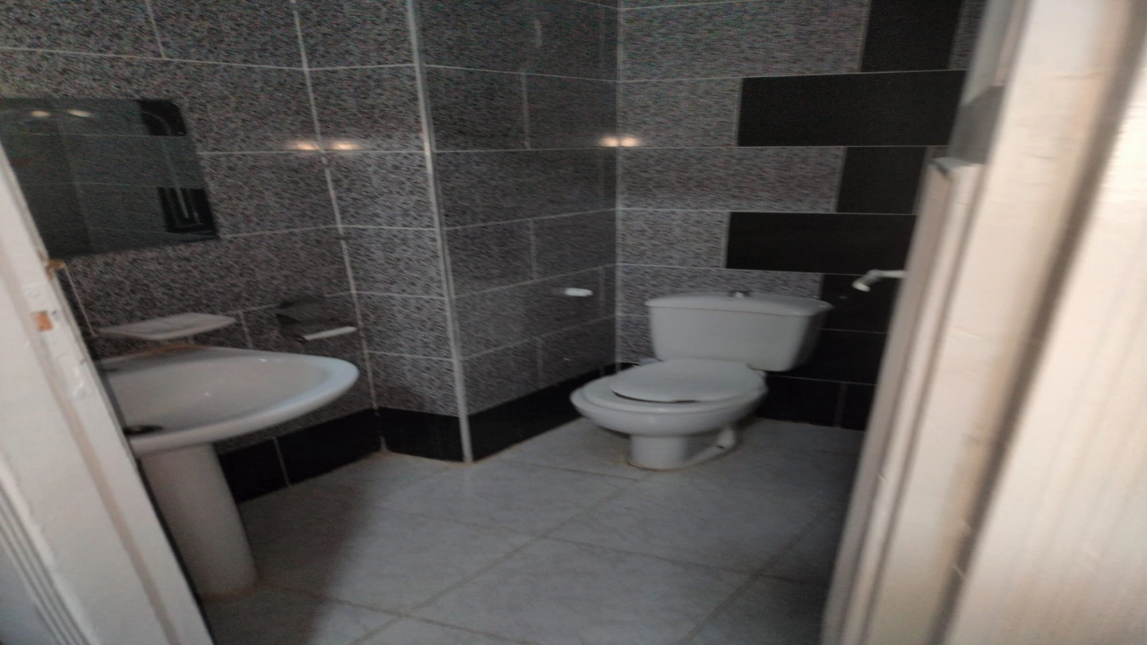 شالية ايجار بمارينا2 - ثاني صف بحيره - الساحل الشمالي