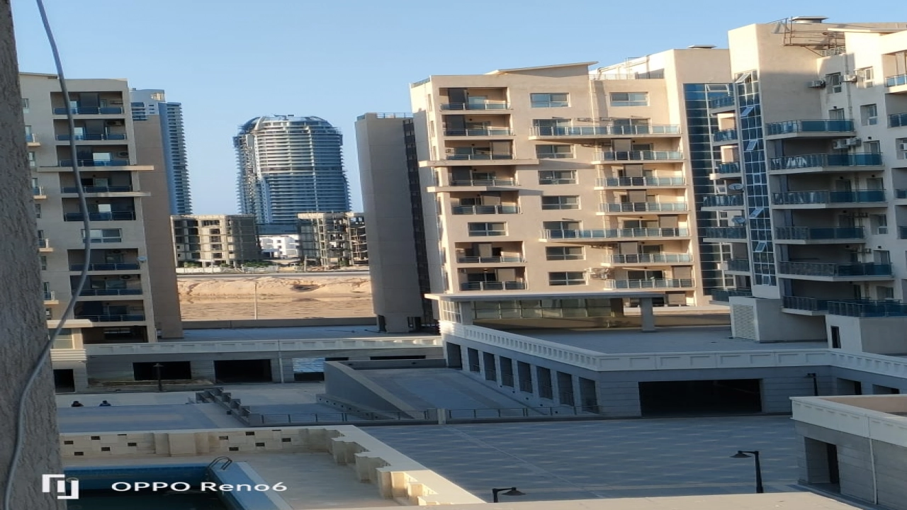 شالية للإيجار في الدون تاون العالمين الجديدة خلف ابراج العالمين