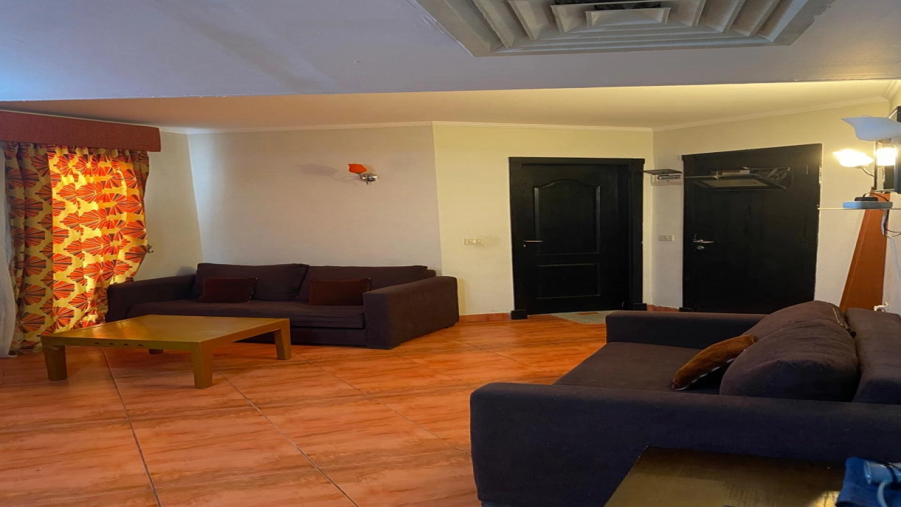 استوديو للايجار -- بورتو مارينا -- الساحل الشمالي