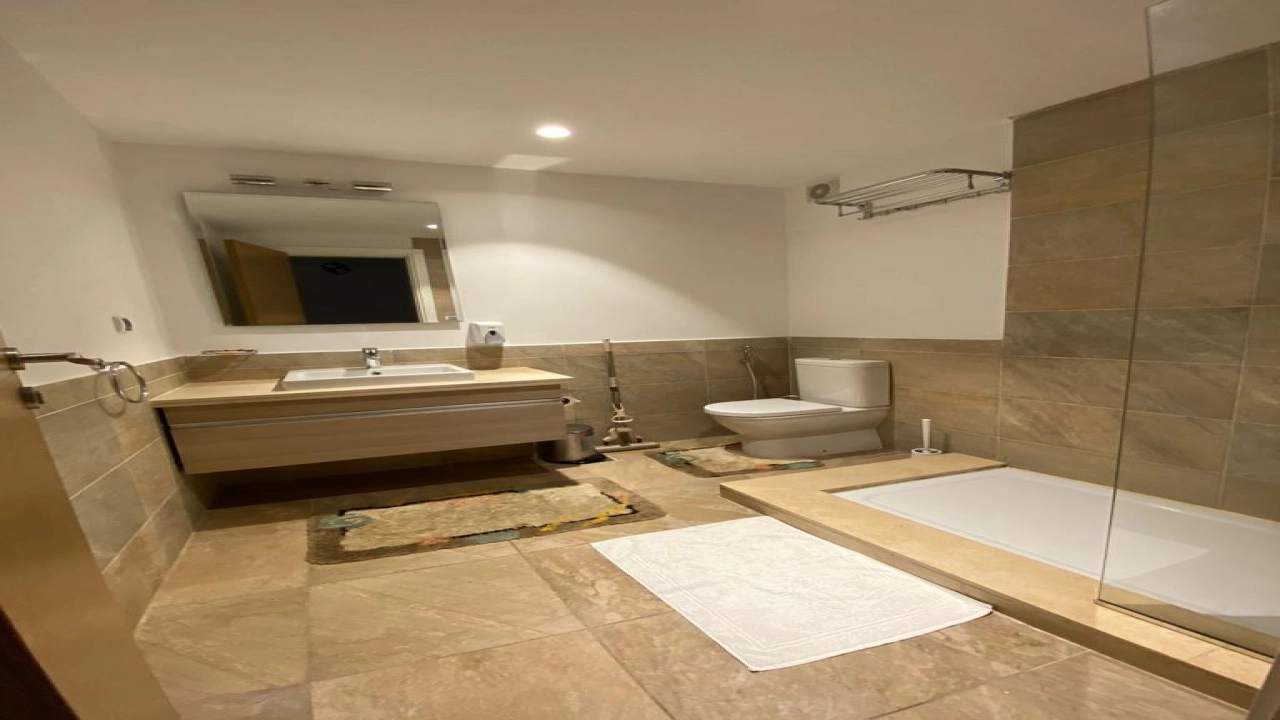 شالية للايجار - في مراسي مارينا ع القنال و المارينا - الساحل الشمالي