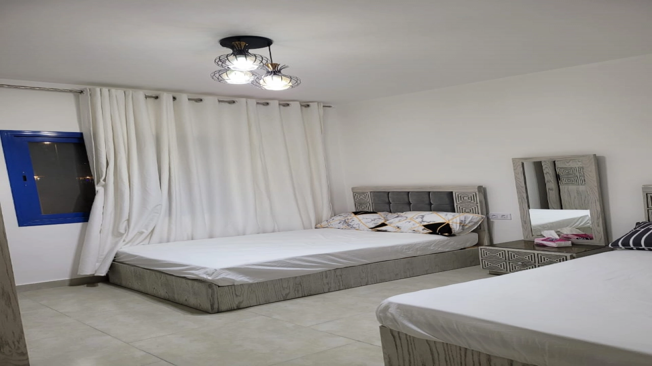 شالية 2 غ للايجار-- في جيريك (مراسي ) -- الساحل الشمالي