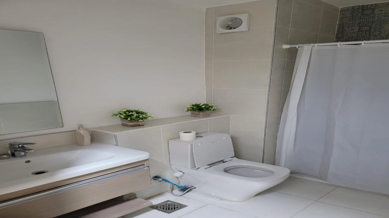 شالية 2 غ للايجار-- في جيريك (مراسي ) -- الساحل الشمالي