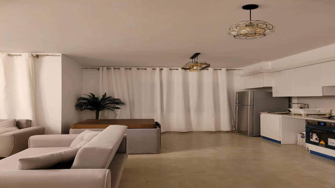 شالية 2 غ للايجار-- في جيريك (مراسي ) -- الساحل الشمالي