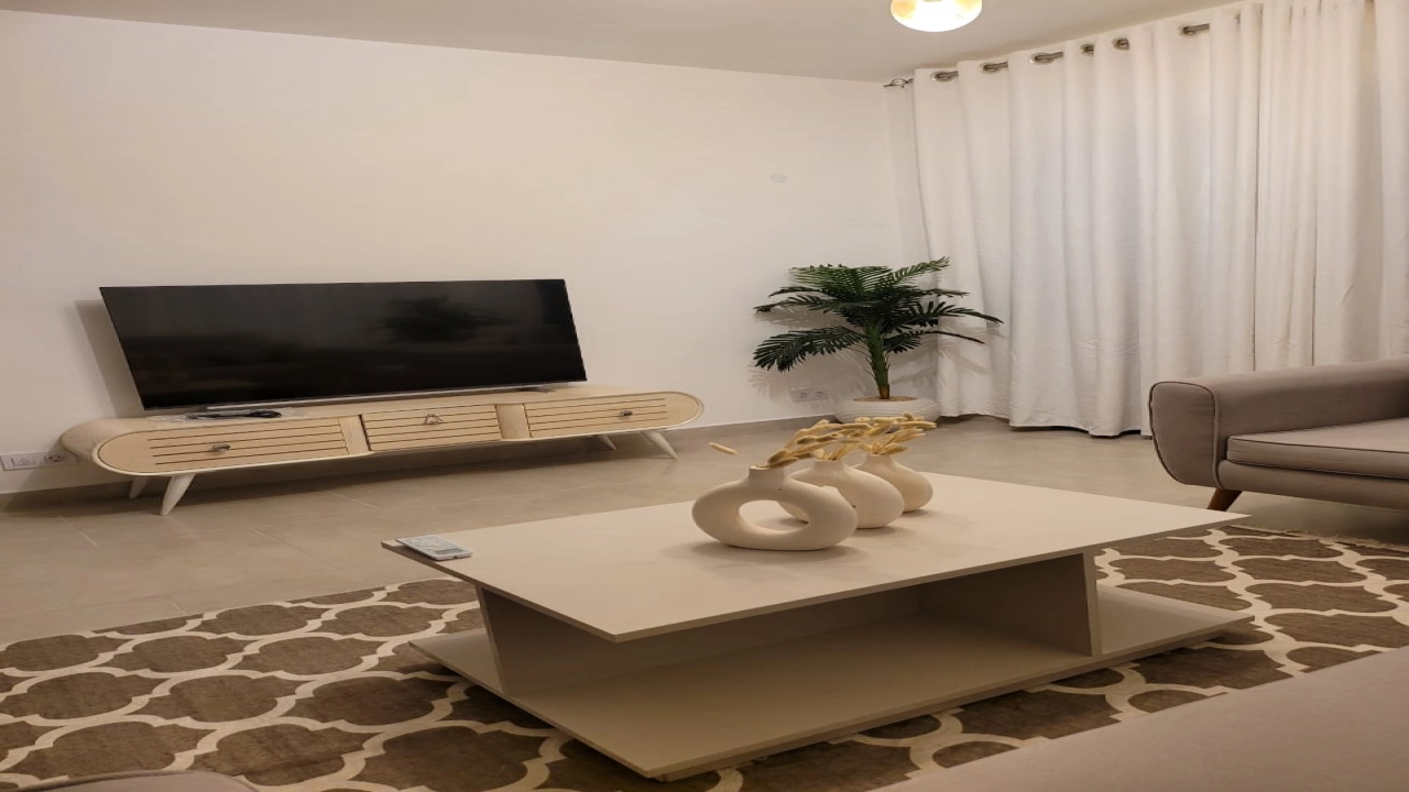 شالية 2 غ للايجار-- في جيريك (مراسي ) -- الساحل الشمالي