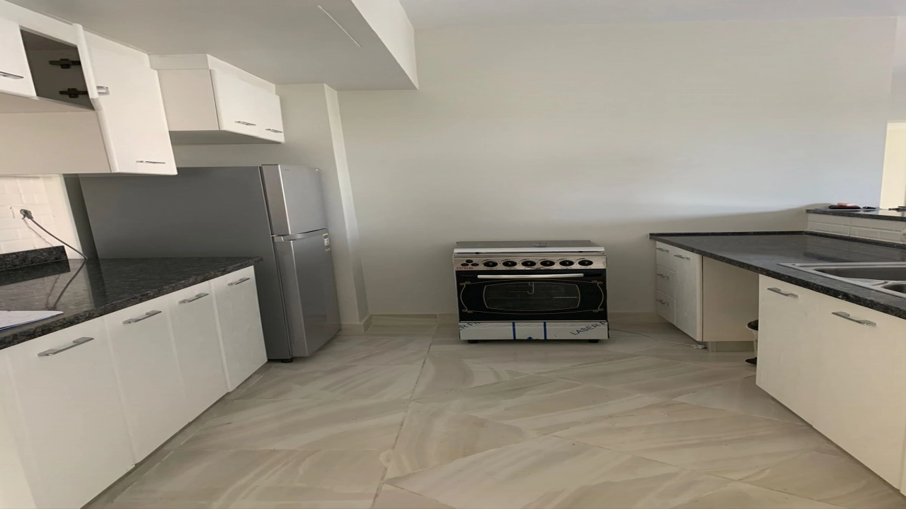 شالية 2 غرفة للايجار -- في الساحل الشمالي - بمراسي ( بلانكا )