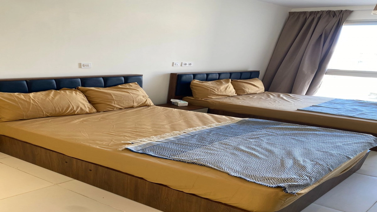 شالية غرفتين للأيجار بالساحل الشمالي قرية مراسي (مارينا ويست)