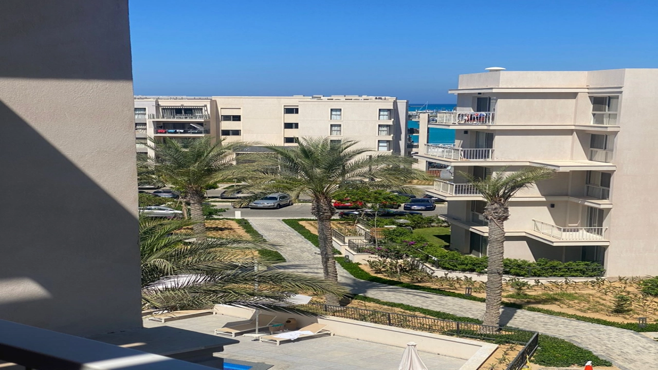 شالية غرفتين للأيجار بالساحل الشمالي قرية مراسي (مارينا ويست)