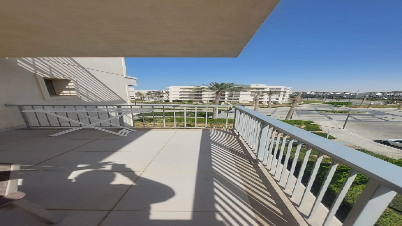 شاليه للايجار 2 غرفة فى مراسي مارينا 2 الساحل الشمالي