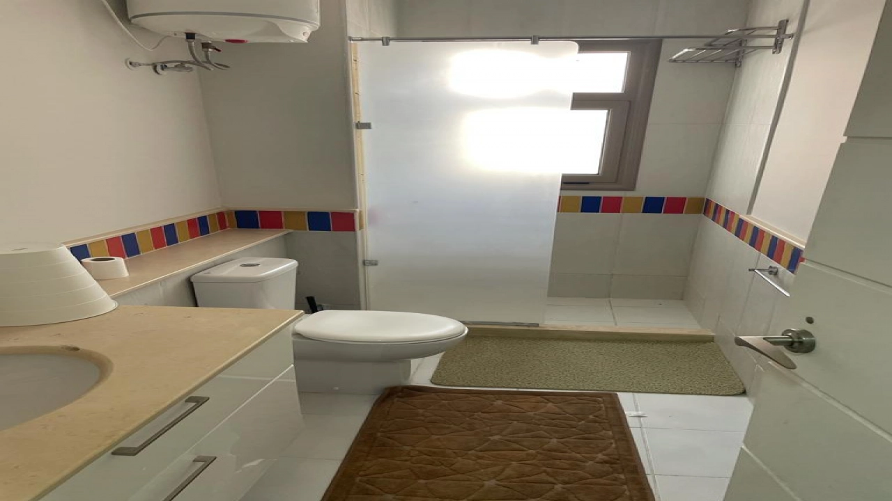 شالية 3 غرف للأيجار بالساحل الشمالي بقرية مراسي(فيردي)