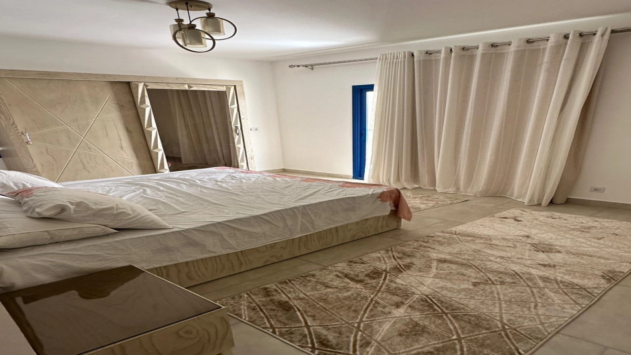 شاليه للايجار في مراسي جريك الساحل الشمالي غرفتين