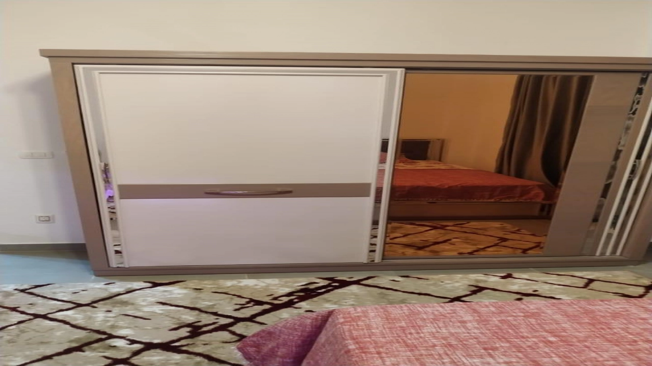 شاليه للإيجار في قرية امواج سيدي عبد الرحمن الساحل الشمالي 3 غرف نوم