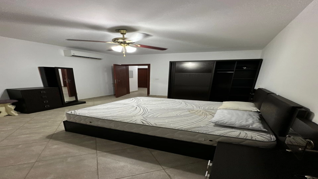 شاليه للايجار في امواج الساحل الشمالي 4غرف