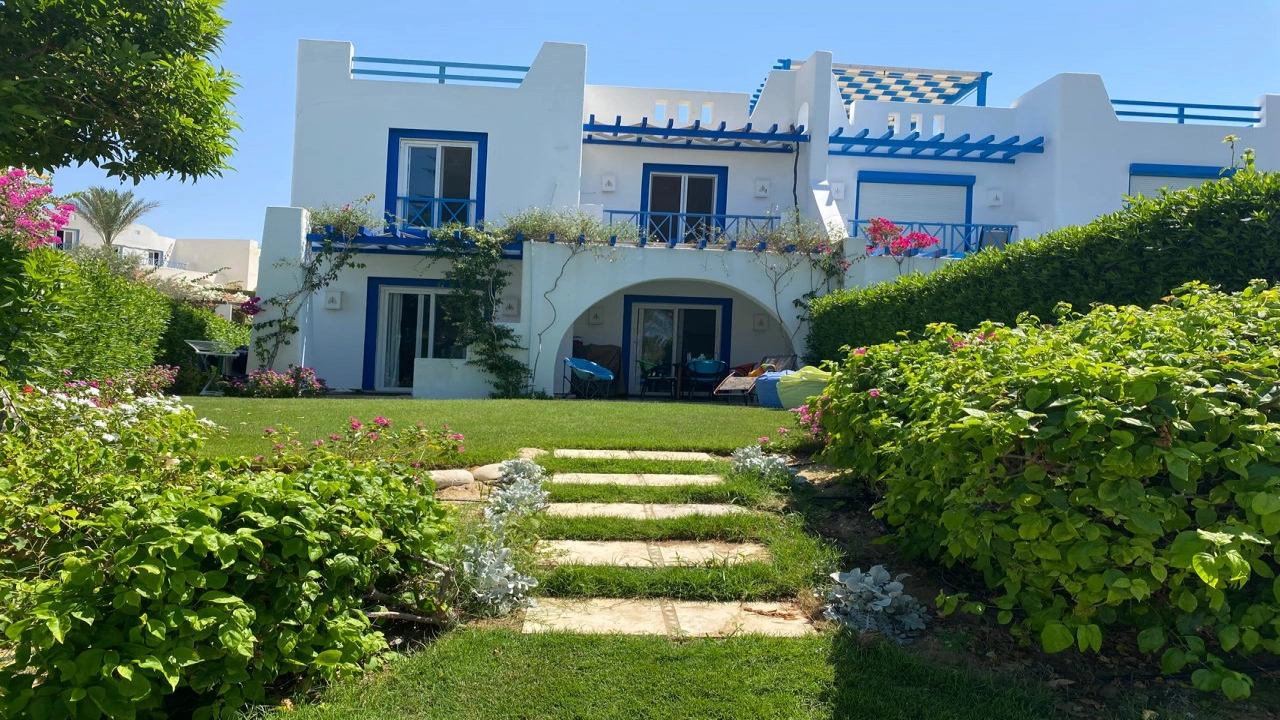 فيلا للأيجار بالساحل الشمالي قرية ماونتن فيو