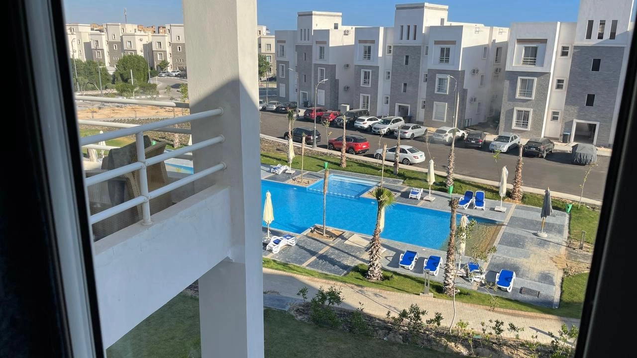 شالية للإيجار في امواج الساحل الشمالي 3 غرف نوم