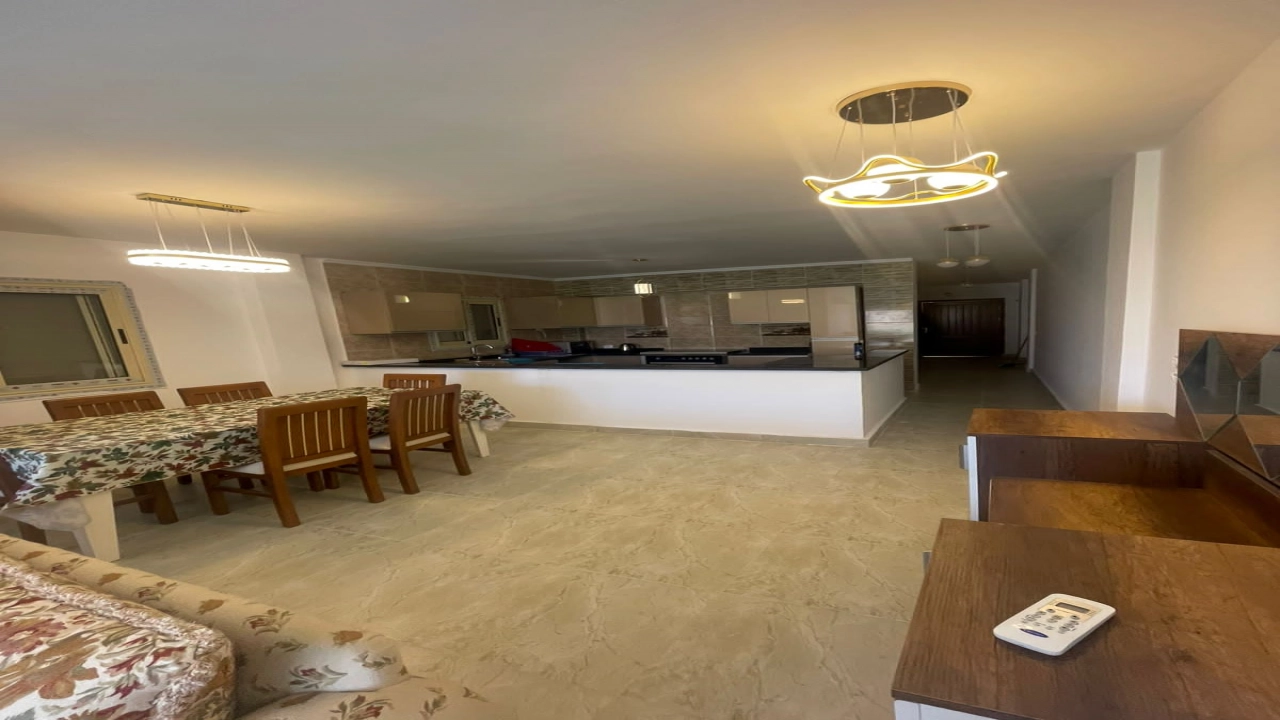 فيلا لبيع الساحل الشمالي