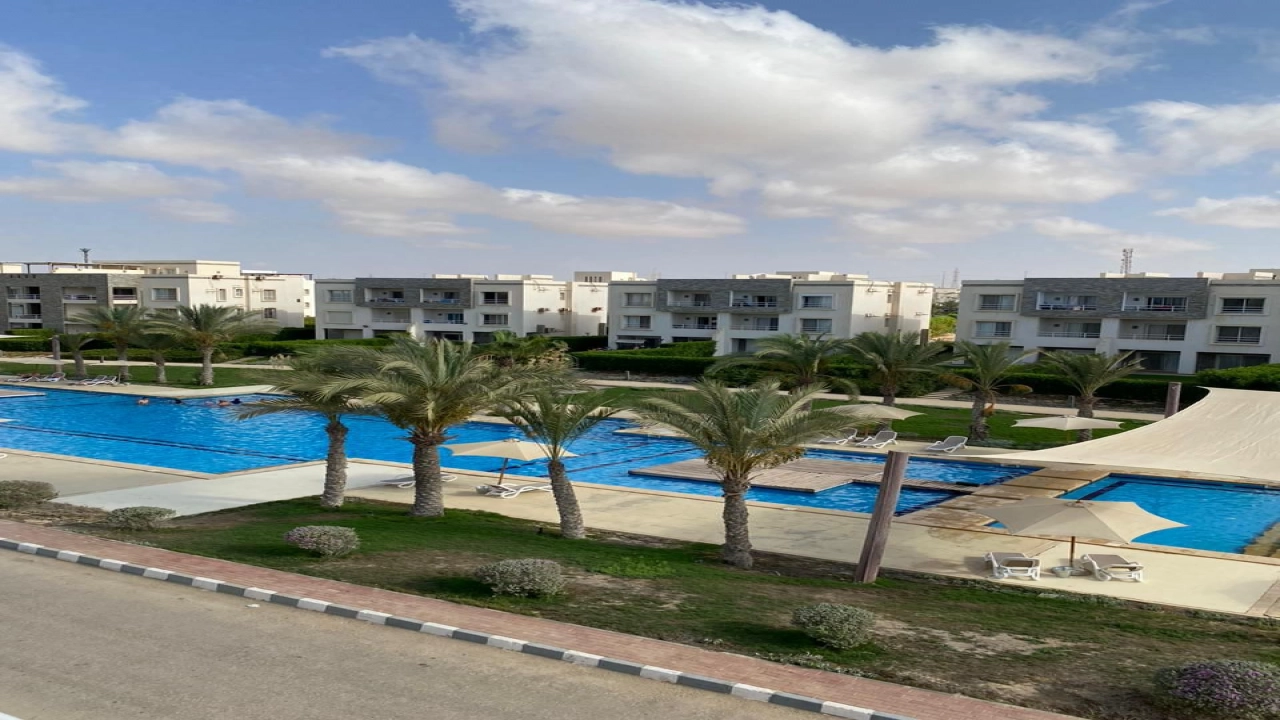 بيع شالية في امواج الساحل الشمالي