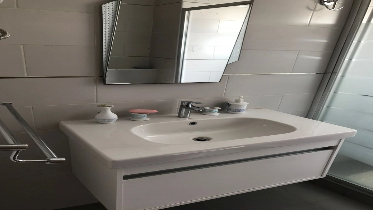 بيع شالية في امواج الساحل الشمالي