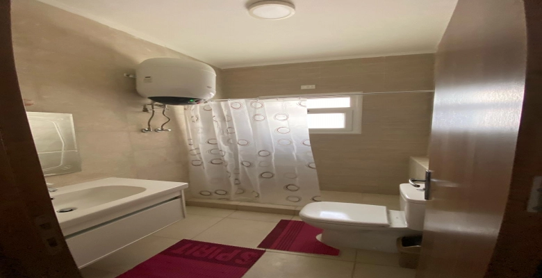 شالية للإيجار في قرية امواج الساحل الشمالي Chalet for rent in Amwaj North Coast Village