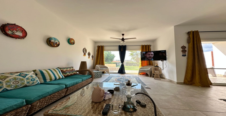 شالية للإيجار في قرية امواج الساحل الشمالي Chalet for rent in Amwaj North Coast Village