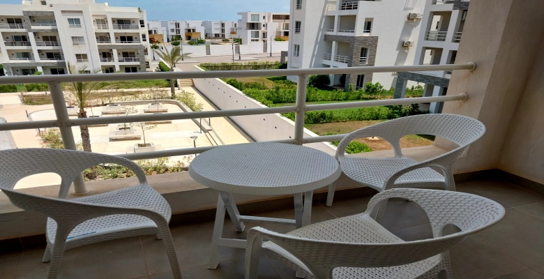 شاليه للإيجار في قرية امواج الساحل الشمالي  Chalet for rent in Amwaj North Coast Village