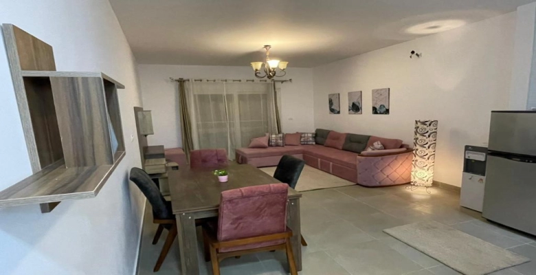 شالية ف قرية امواج الساحل الشمالي  Chalet in Amwaj Village, North Coast