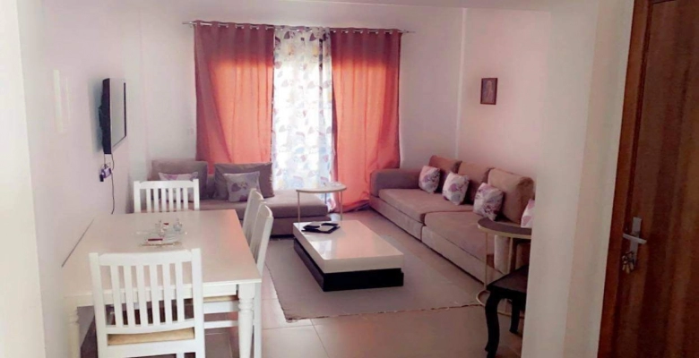 شالية للإيجار في قرية امواج الساحل الشمالي Chalet for rent in Amwaj North Coast Village