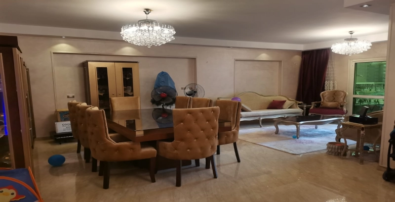 شقه للايجار في الدقي