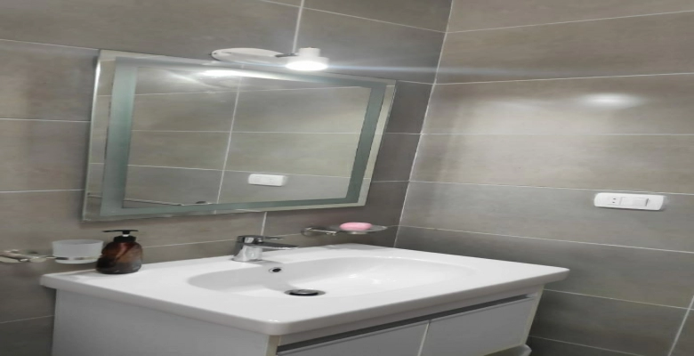 متاح شاليه مميز للايجار بقريه أمواج 3 غرف