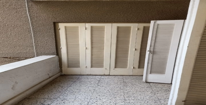 شقة للايجارفى المهندسين    شارع الفلاح متفرع  من شارع شهاب