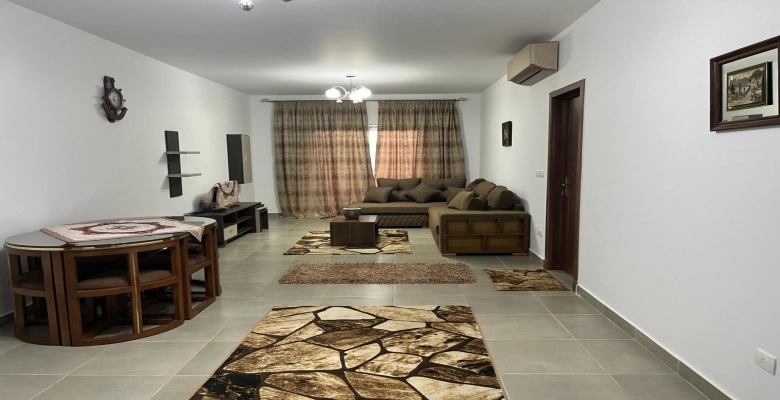 شالية للإيجار في قرية امواج الساحل الشمالي Chalet for rent in Amwaj North Coast Village