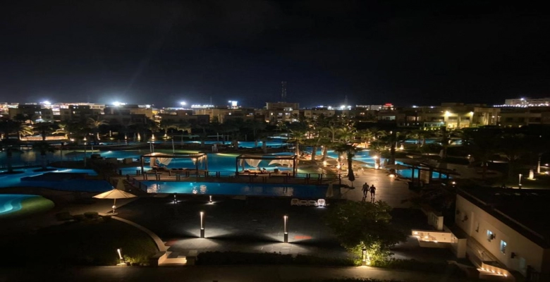 شالية للإيجار في قرية امواج الساحل الشمالي Chalet for rent in Amwaj North Coast Village