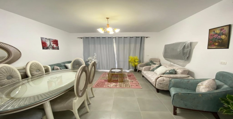 شالية للإيجار في قريه امواج  الساحل الشمالي Chalet for rent in Amwaj Village, North Coast