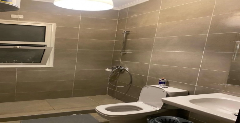 شالية للايجار3  نوم ارضي بحديقة في قرية امواج الساحل الشمالي